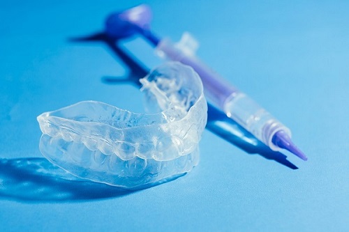 Home whitening kit